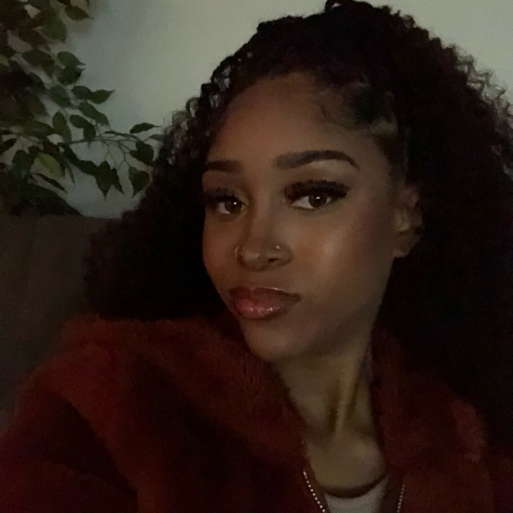 Meet your Posher, Keija